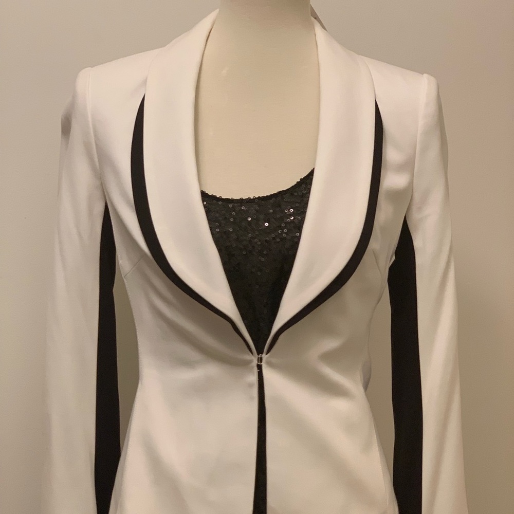NWT Bebe Kirstie Color Blocked Blazer size 4